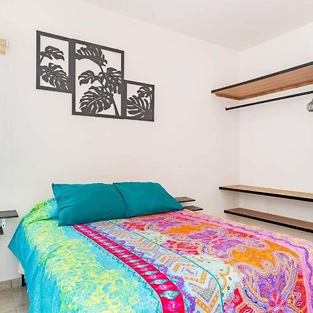 Lovely Cozy Apt W/Pool 2 Bedrooms. Great Location! بويرتو موريلوس المظهر الخارجي الصورة